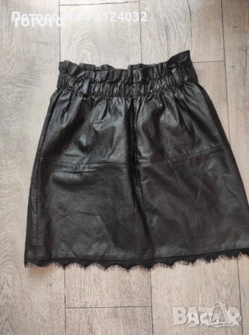 кожена пола