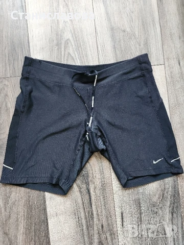 Дамски къс клин Nike, снимка 3 - Клинове - 50587207