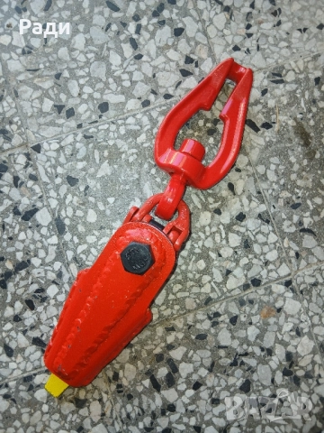 Клиновиден накрайник с чокер майка или кука .