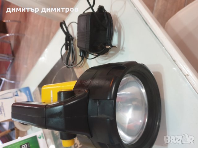 Прожектор-фенер(без батерия) с 2 зарядни за кола и ток, снимка 2 - Прожектори - 27074149