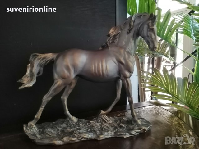 Статуетка кон, снимка 7 - Статуетки - 37296874