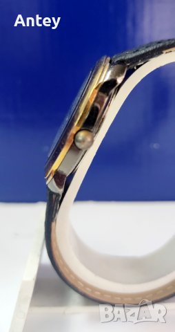 Много запазен оригинален BENETTON BY BULOVA, снимка 4 - Мъжки - 38184675