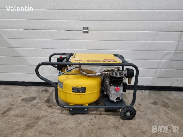 Немски компресор Kaeser, снимка 2 - Компресори - 49928524