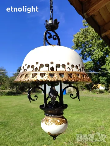 Старинен керамичен полилей с елементи на ковано желязо, синджири и розетка , снимка 6 - Полилеи - 47437460