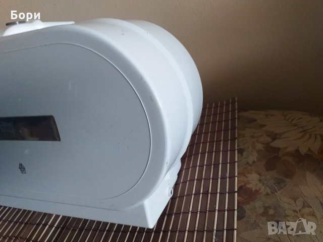 TORK  Двойна кутия за т. хартия на ролка , снимка 4 - Обзавеждане за заведение - 28697997