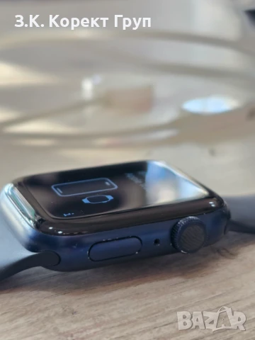 Apple Watch Series 6 GPS 44mm, снимка 3 - Смарт гривни - 51084010