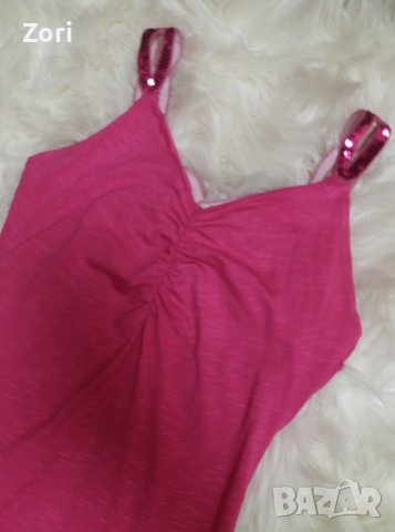 УНИКАЛНО КРАСИВА къса рокля по тялото с изрязан гръб с пайети наситено розов цвят , снимка 2 - Рокли - 40538865