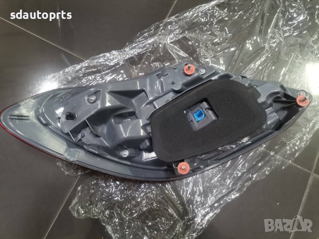 Като Нов Десен Стоп Mercedes E W213 Star Dust A2139067800, снимка 5 - Части - 43504791