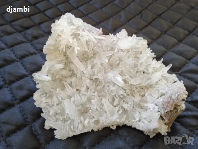 №142,Кварц,Кварцова друза,Кварц със сфалерит и хлорит,Кристали,Минерали,Родопи,, снимка 3 - Декорация за дома - 47671472