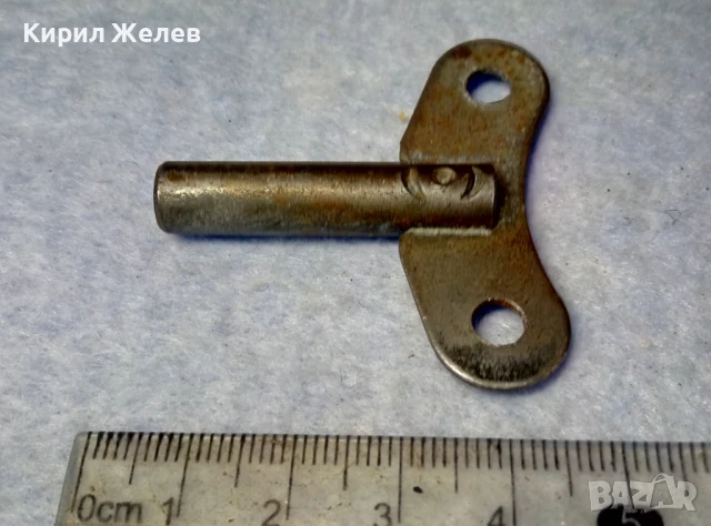 Стар КЛЮЧ за СТЕНЕН ЧАСОВНИК за НАВИВАНЕ на МЕХАНИЗМА 26189, снимка 2 - Антикварни и старинни предмети - 51277641