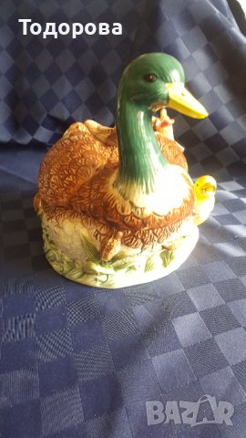 Голям порцеланов супник -Патица с пате, снимка 3 - Колекции - 38414778