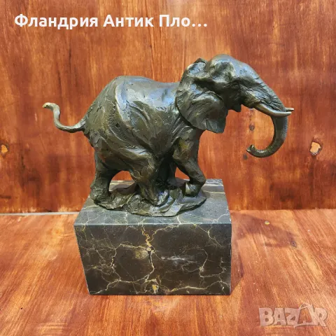 Бронзова скулптура на слон от Milo върху мраморна основа