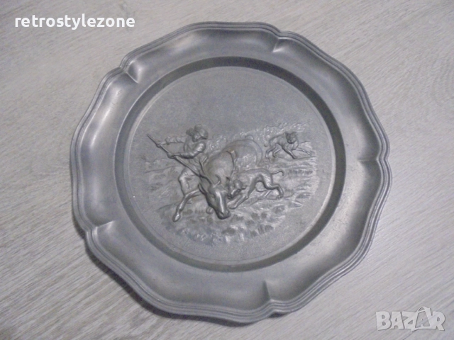 № 8281 Стара метална чиния / пано   