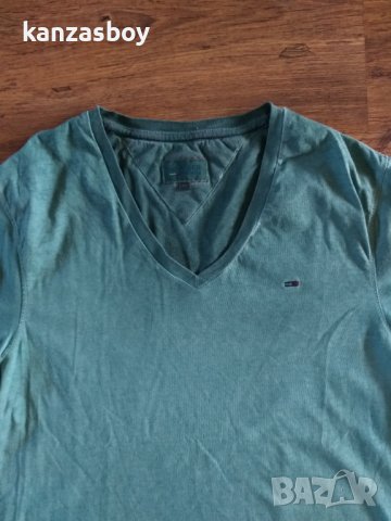 tommy hilfiger - страхотна мъжка тениска 70с, снимка 2 - Тениски - 37287993