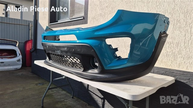 Предна броня Jeep Renegade година 2018 2019 2020 2021 2022 код 52120515, 52120514 , снимка 2 - Аксесоари и консумативи - 53270382