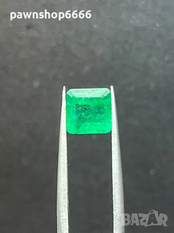 Продавам естествен изумруд 1,85 карата демонтиран от златни обеци, снимка 4 - Други - 52748549
