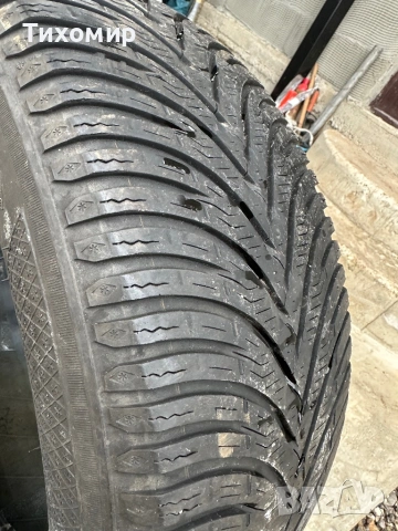 2бр. Зимни гуми 205/55/16 цола, снимка 2 - Гуми и джанти - 53081167