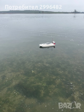 Лодка за захранка , снимка 2 - Такъми - 52297617