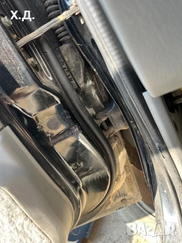 Шофьорска врата мицубиши спейс рънер , снимка 4 - Части - 50690088
