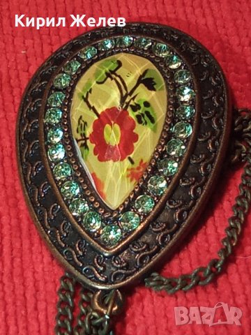 ВИНТИДЖ ФЛОРАЛЕН МЕДАЛЬОН МНОГО КРАСИВ с КРИСТАЛИ и ВЕРИЖКА 9699, снимка 2 - Колиета, медальони, синджири - 30568837