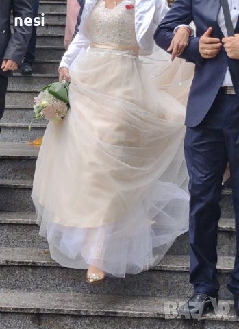 Сватбена/Булчинска рокля.Luxuary fashion-шампанско. Многопластова, страничен цип, елегантна бродерия, снимка 5 - Рокли - 43158586