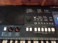 Синтезатор Yamaha PSR E423, снимка 3