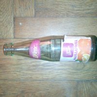 Стара малка бутилка Швепс мандарина НРБ, снимка 1 - Колекции - 27584972