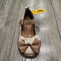 Ново!Елегантно детски обувки в бежово за принцеси/Б50, снимка 3 - Бебешки обувки - 43987430