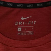 Nike DRI-FIT оригинална тениска M Найк спортна фланелка спорт фитнес, снимка 3 - Спортни дрехи, екипи - 37623636