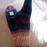 Ръчно плетени дамски чорапи размер 37, снимка 2 - Дамски чорапи - 43031115