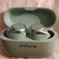 Безжични слушалки JABRA модел Elite Active 75T Navy, снимка 2 - Безжични слушалки - 44844711
