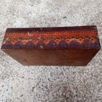 Стара дървена кутия, снимка 5 - Антикварни и старинни предмети - 33035352
