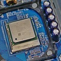 Intel® Celeron® Processor 2.40 GHz & Arctic cooling Freezer 4