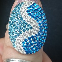 Сребърен пръстен с камъни "Swarovski" / проба 925 и печат Житен клас , снимка 1 - Пръстени - 29064168