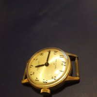 Стар дамски механичен часовник ., снимка 3 - Антикварни и старинни предмети - 27656231