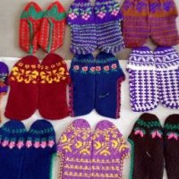 Нови ръчно плетени терлици, снимка 1 - Други - 28326308