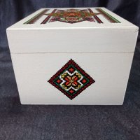 Кутия с народни шевици - ръчна изработка, снимка 5 - Подаръци за жени - 35443668