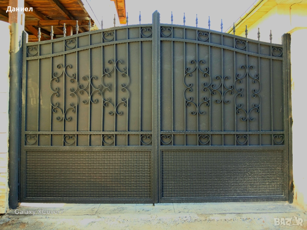 Изработка  на портали,врати,огради,парапети от ковано желязо,навеси и др. , снимка 1
