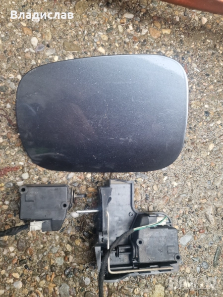 Капачки резервоар + механизъм Volvo v40 , снимка 1