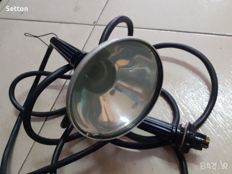 Подвижна лампа 6-24волта от соца, снимка 1