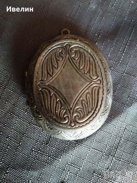 стар медальон, снимка 1
