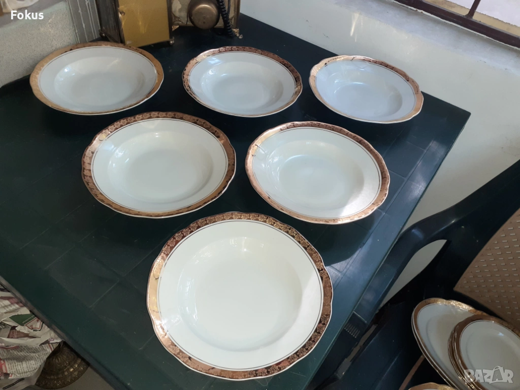 Български порцелан Китка Нови Пазар големи чинии 6 бр позлат, снимка 1