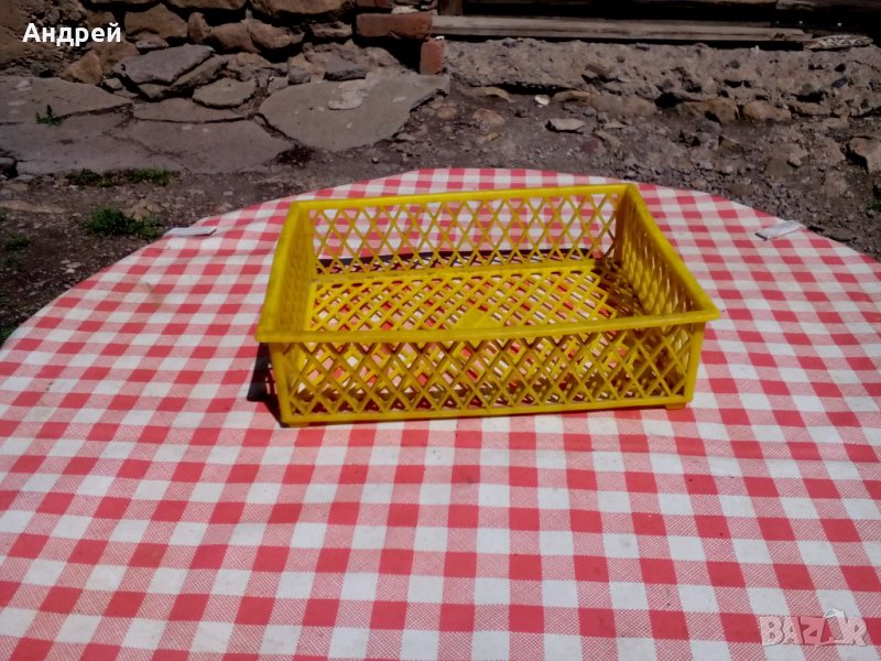 Стара пластмасова панера #5, снимка 1