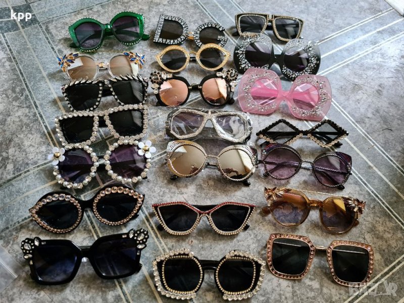 Продавам очила на едро 250 броя Всички са Различни модели Доставка с еконт или спиди опция преглед и, снимка 1