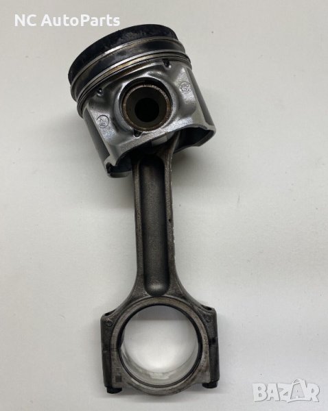 Бутало с биела за Mercedes X class Nissan Navara 2.3 190 коня MAHLE 2018, снимка 1