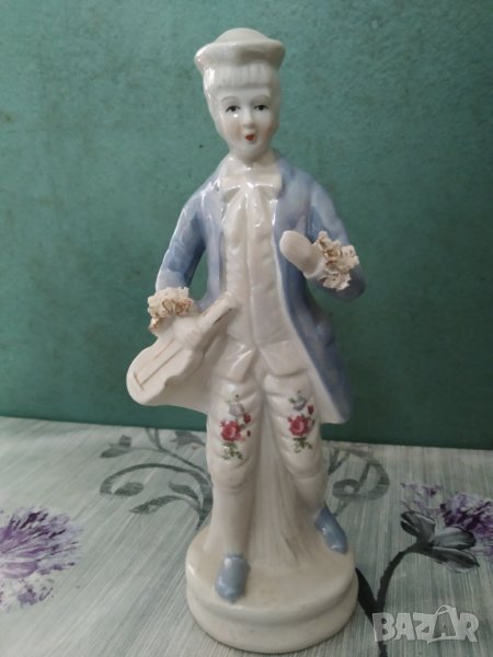 порцеланова статуетка, снимка 1