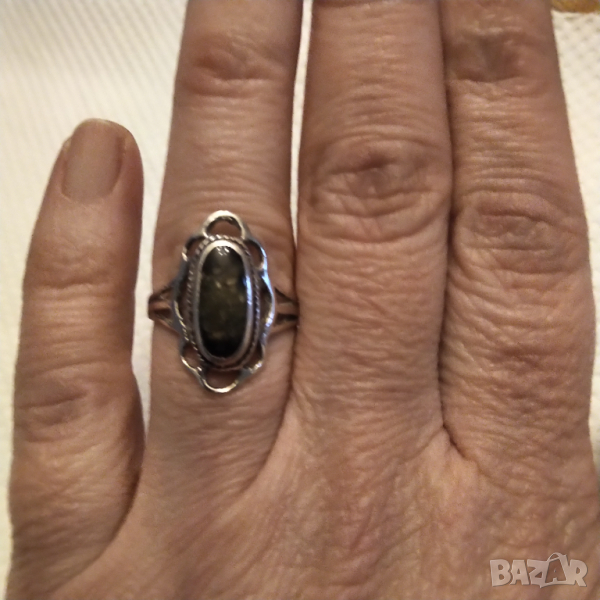 Авторски сребърен пръстен със зелен кехлибар , снимка 1