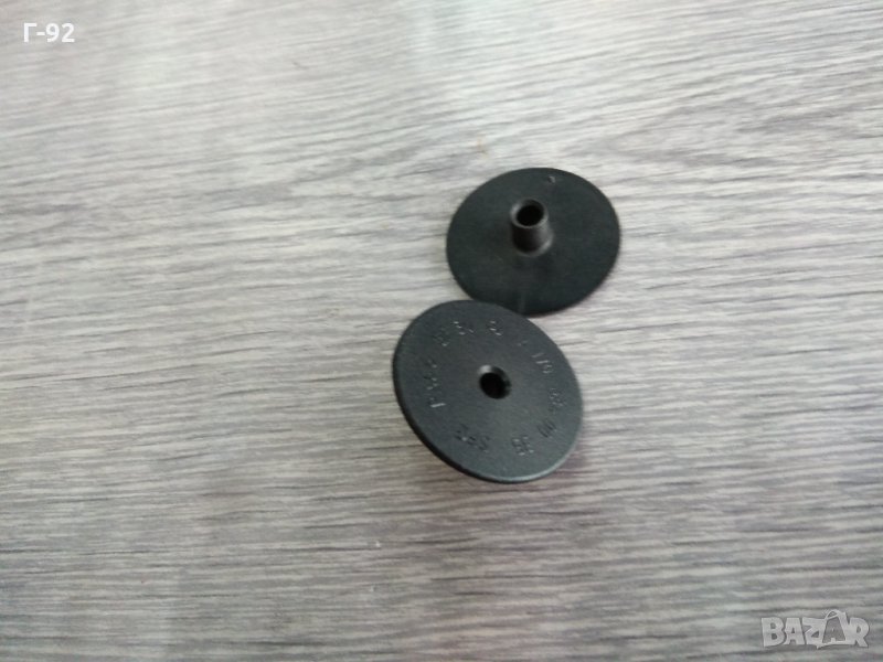 A1706840035**NEU**MERCEDES-BENZ**ДЪРЖАЧ ЗА СТЕЛКИ **, снимка 1