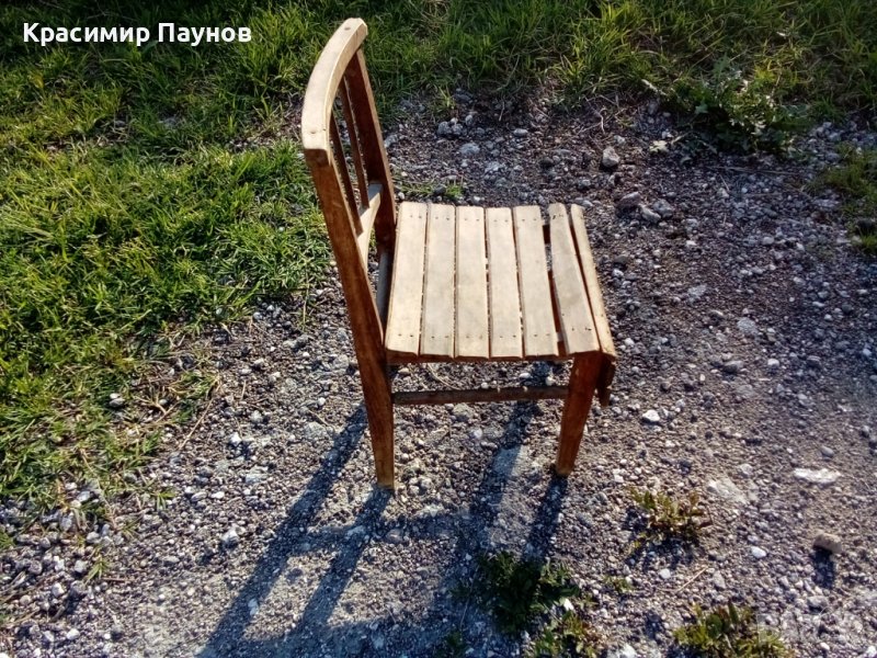 Старо ,автентично ,малко дървено столче ., снимка 1