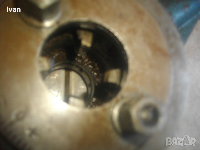 Унгарска Плашка/Пафта/Винтонарезка/Винторезка За Резби Тръби До 1 Цол-Почти Нова-С Ножове 3/4-1 Цол, снимка 6 - Други инструменти - 43226989